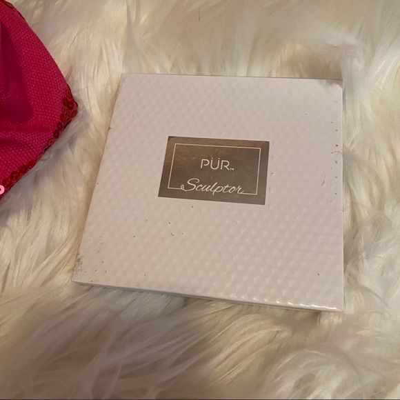 Makeup Bundle - Picture 5 of 6